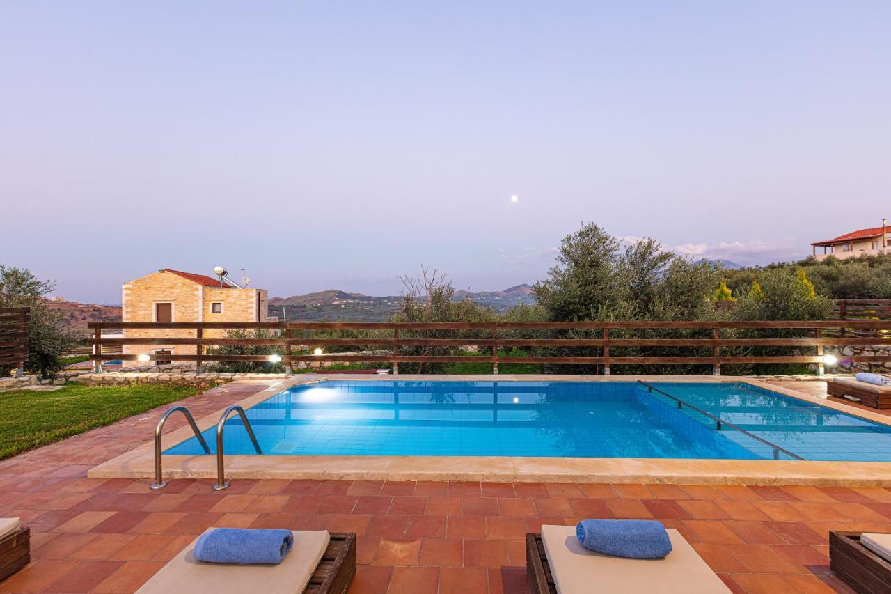 Dimokritos Villas, A Homestay Experience, By Thinkvilla Angeliana  Bagian luar foto
