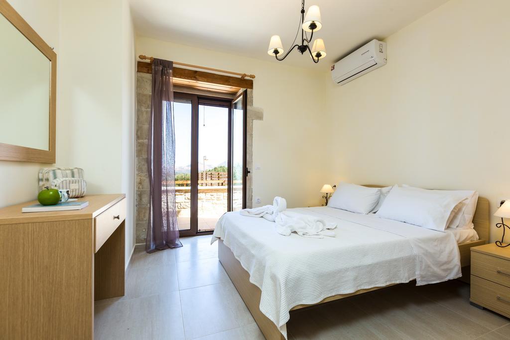 Dimokritos Villas, A Homestay Experience, By Thinkvilla Angeliana  Bagian luar foto