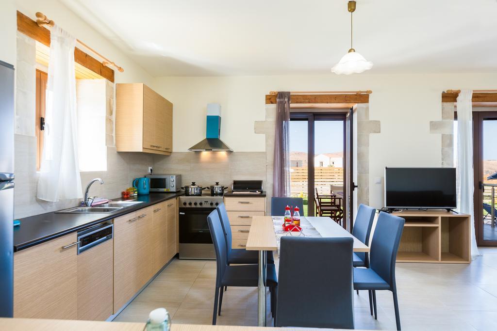 Dimokritos Villas, A Homestay Experience, By Thinkvilla Angeliana  Bagian luar foto